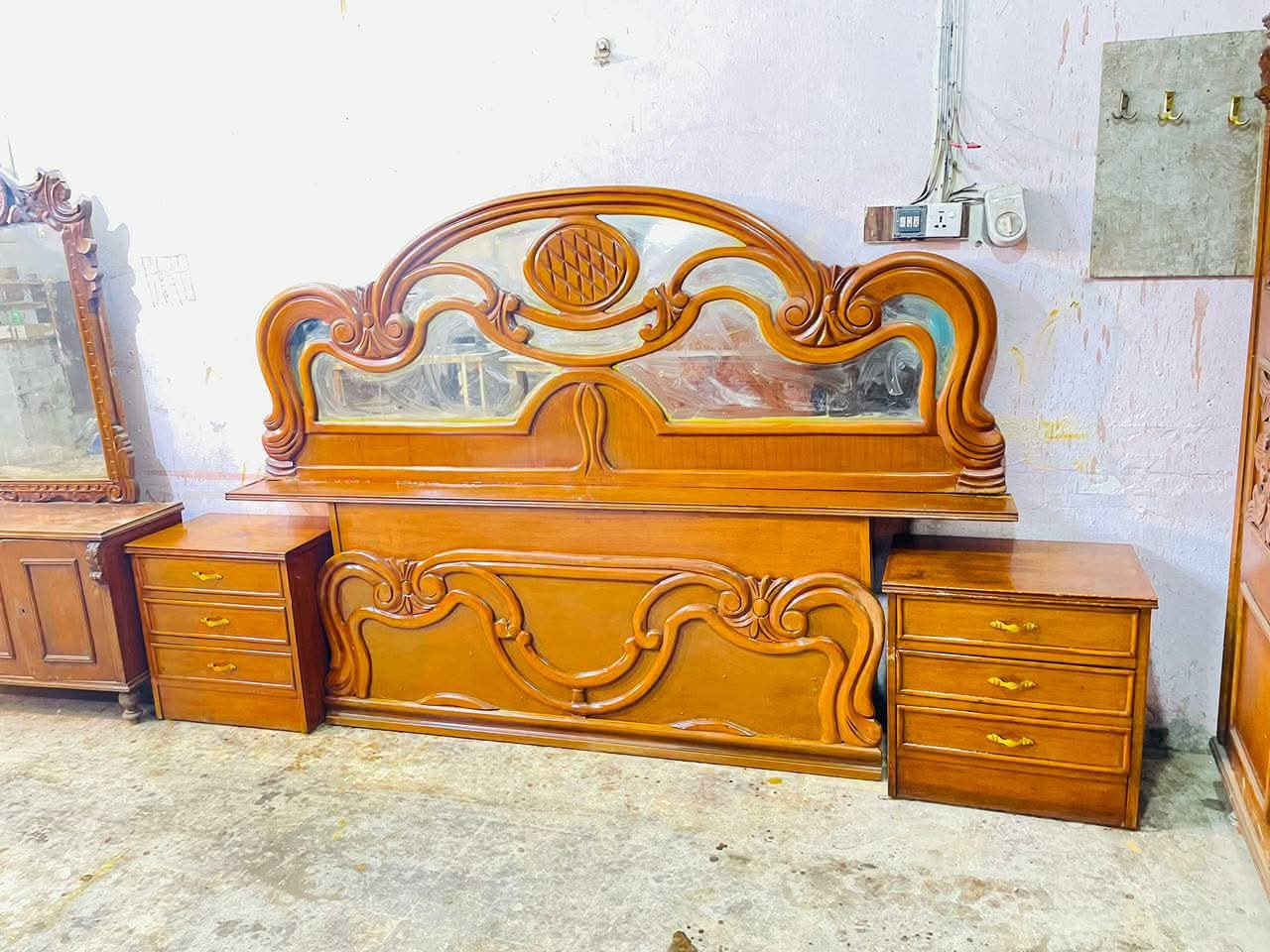 السلام عليكم
غرفه ام الخمسه داخل وخارج صاج مستخدمه نضيفه سعر ٥٢٥ وبيها مجال بسيط عنوانها مدينه  الصدر


**إذا كنت صاحب هذا الإعلان وتريد حذفه لأي سبب، رجاءا أرسل رسالة إلى الدعم الفني**