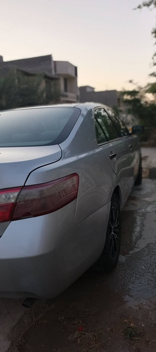 كامري 2007 بيع أو مراوس حسب القناعة سعر 105 بي مجال
كير ومحرك خير من الله 
تبريد ثلج 🥶 
تخم تاير جديد ويل حديث
رقم بغداد مشروع وطني مميز 4 أرقام 
شاشة+كامره مصبوغة حزام جماليه
***********
