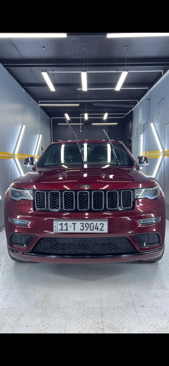 السلام عليكم
اعيد النشر بسبب الوعود الكاذبة 
جيب موديل 2021
لمتمد اكس 
لون كرزي  
فتحه سفف 
رادار جانبي بلمري 
كامره دواره 
خزن مقاعد 
ماشية 64ميل 
موصفات لمتد اكس معروفه 
سياره حادثها اربع قطع 
السعر 23.500 وبيها مجال مال بيع 
مكاني بغداد حي القاهرة 
للستفسار ***********
