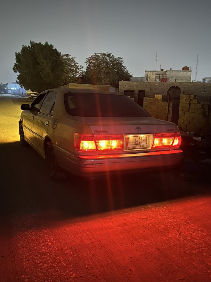 سلام عليكم ملكه صفره للبيع موديل 2000شاصي 175اصل كرستال السياره أربع دكم كشنات كهرباء مكينه فيفيتي اثنين او نص فيش او بطل سياره كصتين لا مفحوص ولا مدفوع كمرك سعره 45وبيه مجال قليل 
مكان نجف ***********
