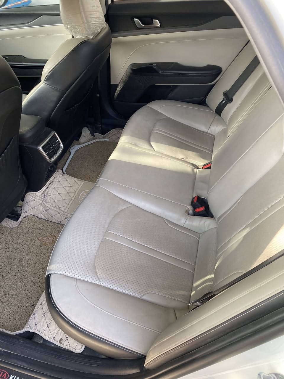 السلام عليكم للبيع k5 2022
ماشيه ٩٠ الف  

رقم أربيل جديد 

مكفوله كفاله عامه 

فول قماره حديد 

بصمه

تشغيل عن بعد 

كرسي كهرباء 

شاشه كبير 

شاشه ابل كار بلي

حساس امامي خلفي 

كامره خلفيه

أريل نفكيشن

حساس امامي خلفي 

مري كهرباء

نجف الأشرف حي الآمير 
***********

سعر ٢٠٥ بيها مجال
