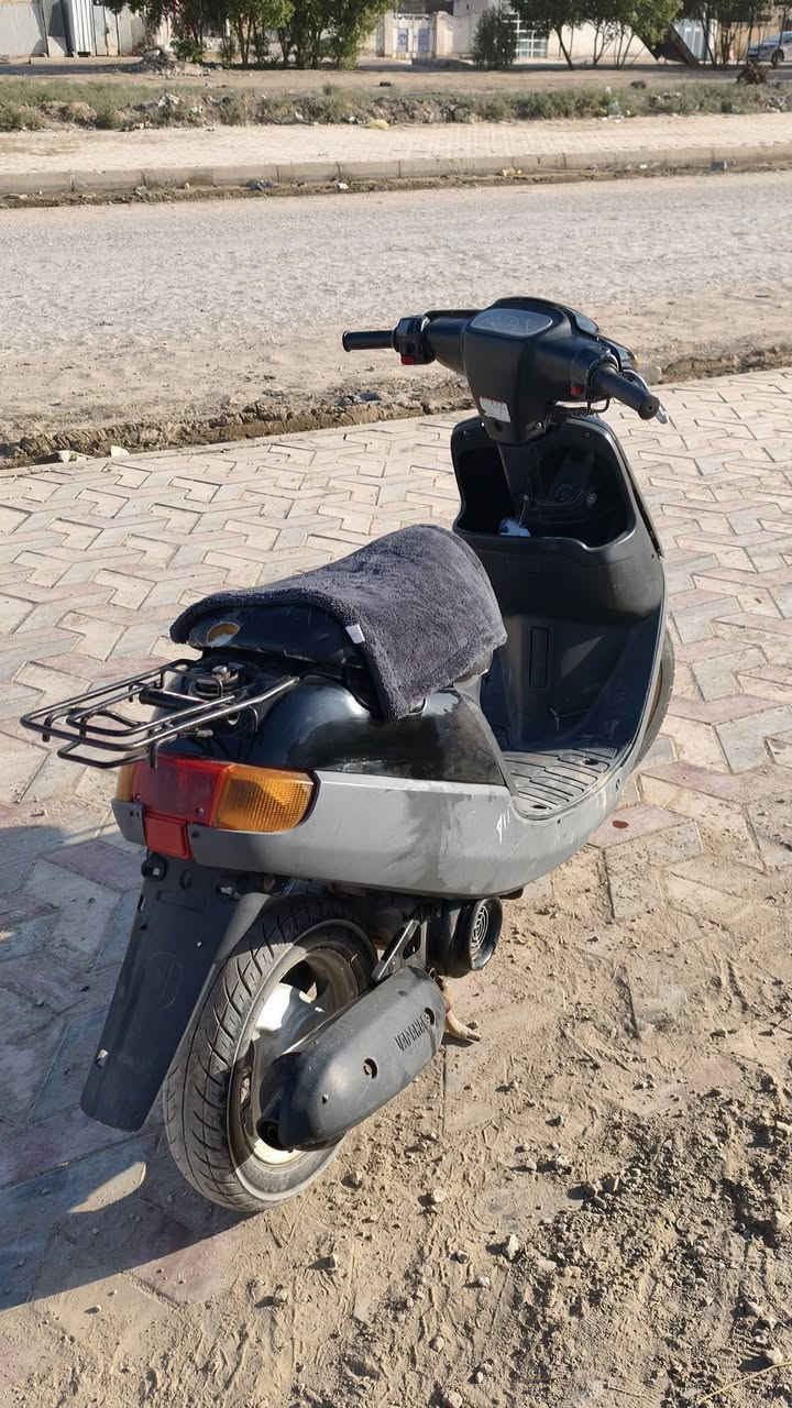 سلام عليكم دراجه  زعره للبيع فحل خطين الاكلجات  جديده  الكربريتر جديده الدراجه نص هندر تشتغل  كل شي شغال بس سلف لان باتري هابط  الدراجه قبل يومين من مجفته  سعر الدراجه 250 قفل  عليها صالنصه  FM  صوته كلش حلو 
 المكان  شارع الاسكان 
***********
