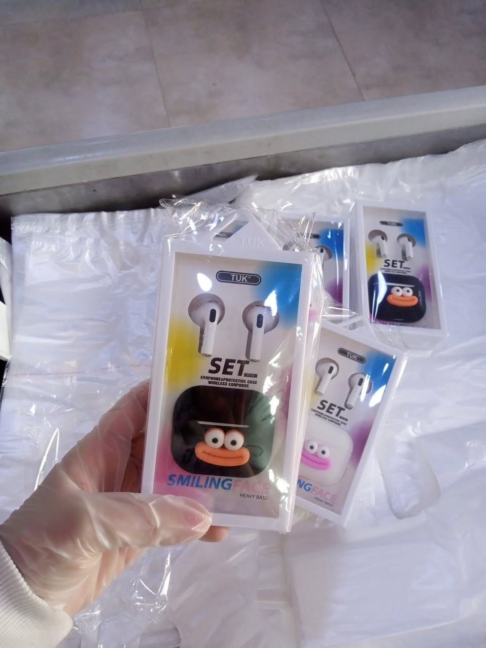 هيتفون رجالي و نسائي
الاصلي درجة اولى 10000
موجود توصيل داخل وخارج المجمع
للحجز والاستفسار التواصل على الخاص


**إذا كنت صاحب هذا الإعلان وتريد حذفه لأي سبب، رجاءا أرسل رسالة إلى الدعم الفني**