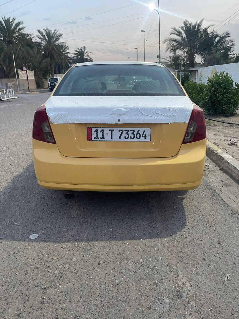 السلام عليكم
اوبترا ٢٠١٢ الشركة العامة للسيارات
كير محرك مكفول
كير عادي 
بدون ضربه سيارة مكفوله
صدر امامي خلفي جديد
بيها منظومه غاز
تخم تاير جديد
مكانها بغداد
سعرها ٥٨
الرقم
***********
