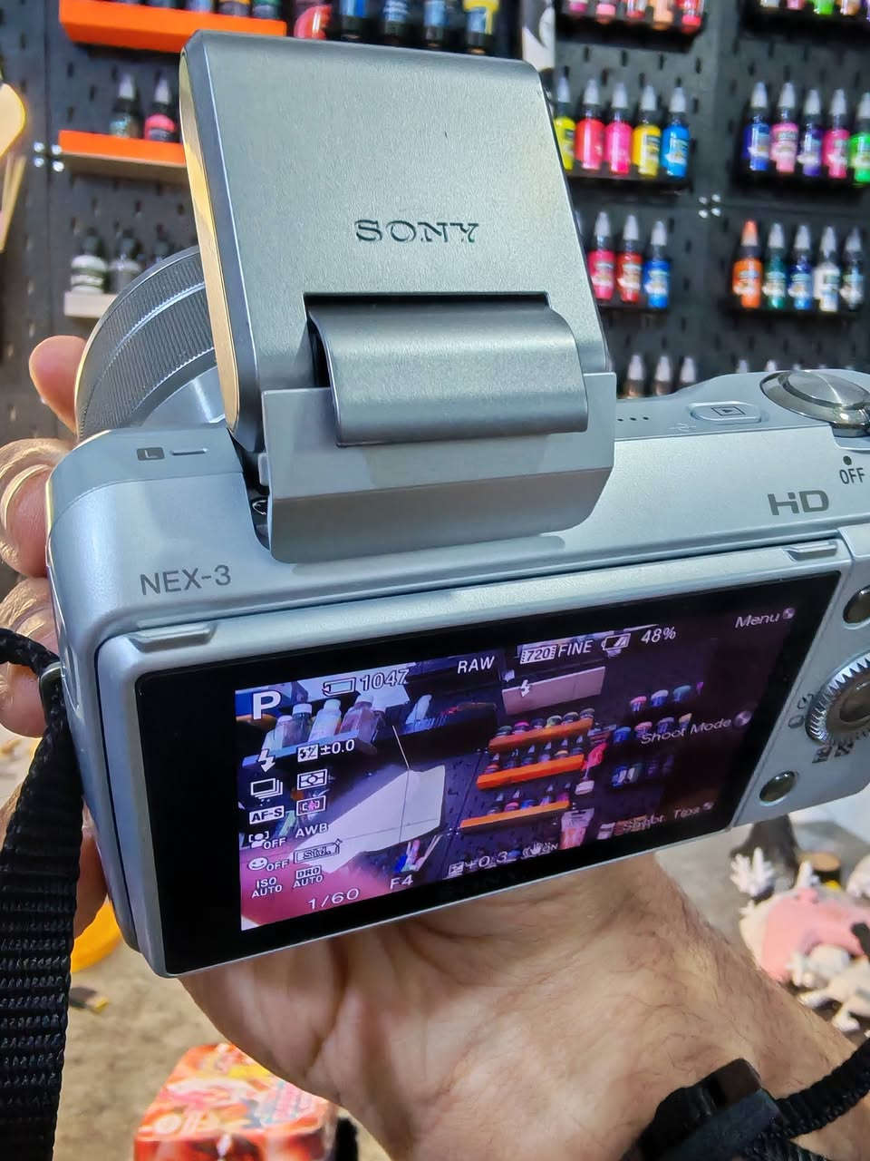sony   nex3
18.55 lens
 مع شاحن وبطاريه


**إذا كنت صاحب هذا الإعلان وتريد حذفه لأي سبب، رجاءا أرسل رسالة إلى الدعم الفني**