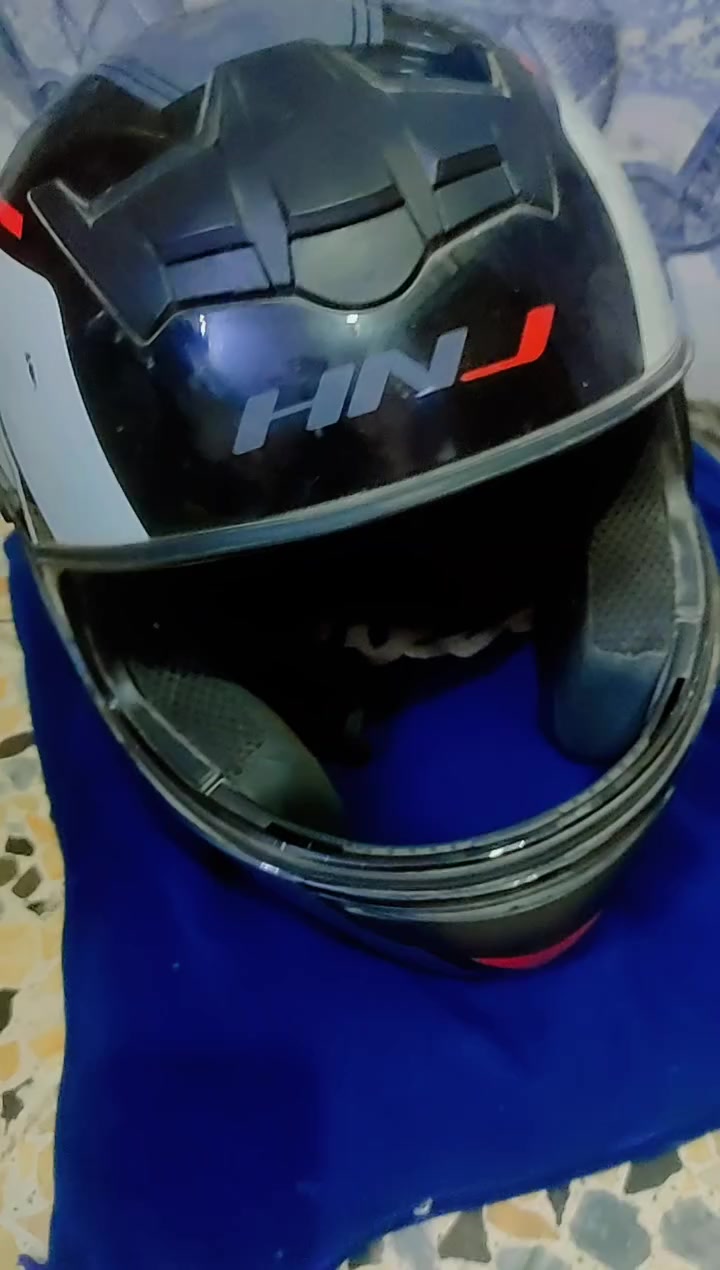 السلام عليكم الخوذة للبيع نقص بس جامة السعر 40مع التوصيل❤️✨


**إذا كنت صاحب هذا الإعلان وتريد حذفه لأي سبب، رجاءا أرسل رسالة إلى الدعم الفني**