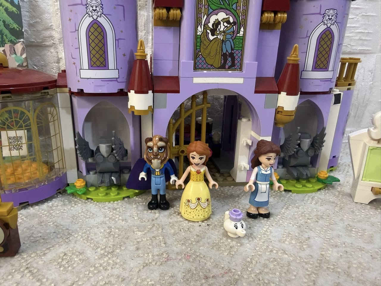 ليكو اصلي مختوم 
من كارتون ❤️الحسناء والوحش❤️
بي نقص كم قطعه الي هي باب القصر واضحه بالصور 
والشمعه ايضاً نقص 
مماثرات ع الشكل 
السعر ٣٠ الف


**إذا كنت صاحب هذا الإعلان وتريد حذفه لأي سبب، رجاءا أرسل رسالة إلى الدعم الفني**