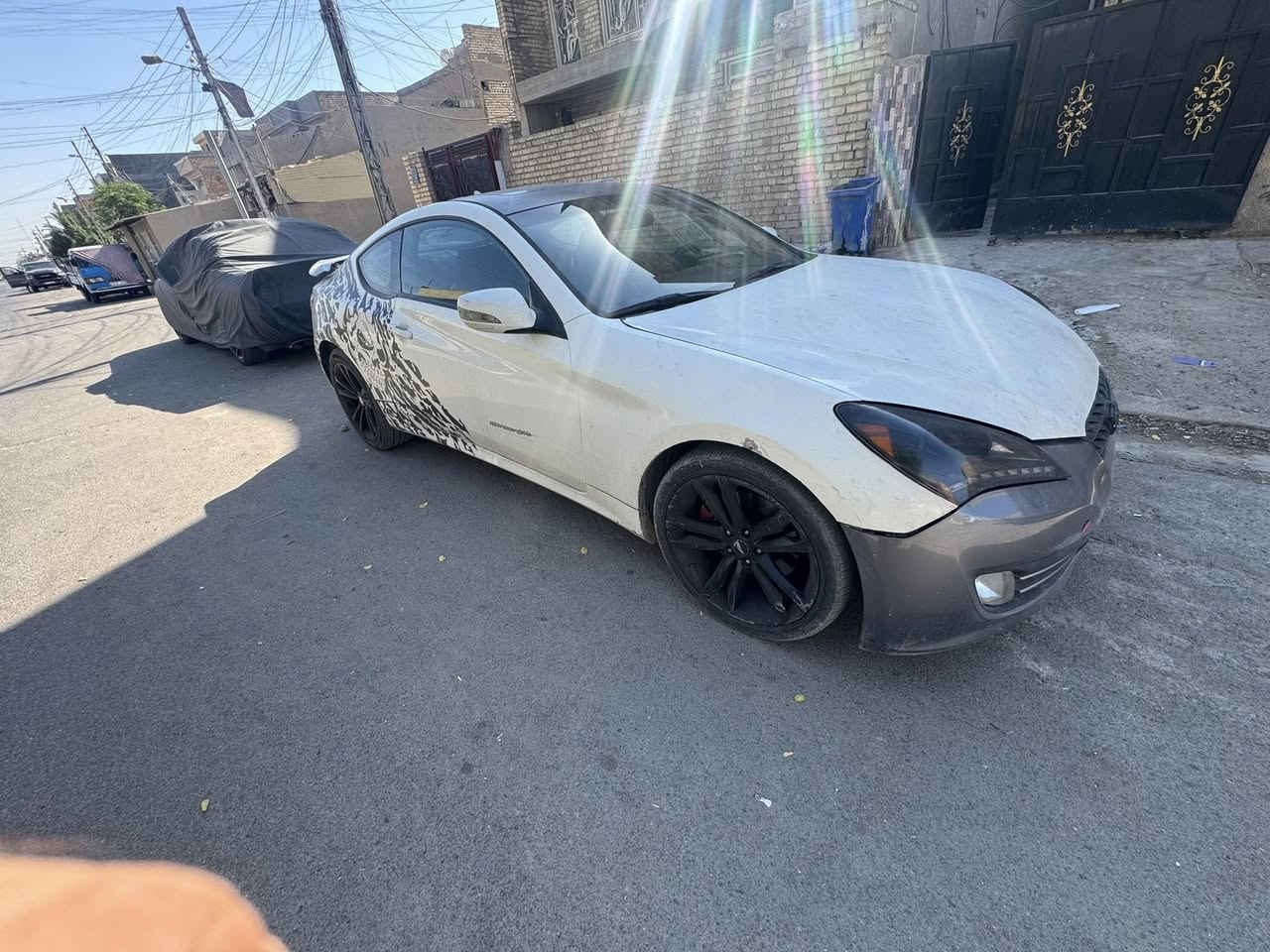 سلام عليكم شباب موديل 2011 RS
3800 v6 
كير عادي 
كير عادي 
السيارة مثل ما موضحه بالصور محتاجه ترتيب 
ابيع حزاااام 
السيارة بيه مشكلة بالكير ع الاغلب العمبار 
لان تاخذ نمرة وره فتره تجلب النمرة 
التبريد ساكت (كمبريسر ) 
صدرها ٨٠٪؜

***********
