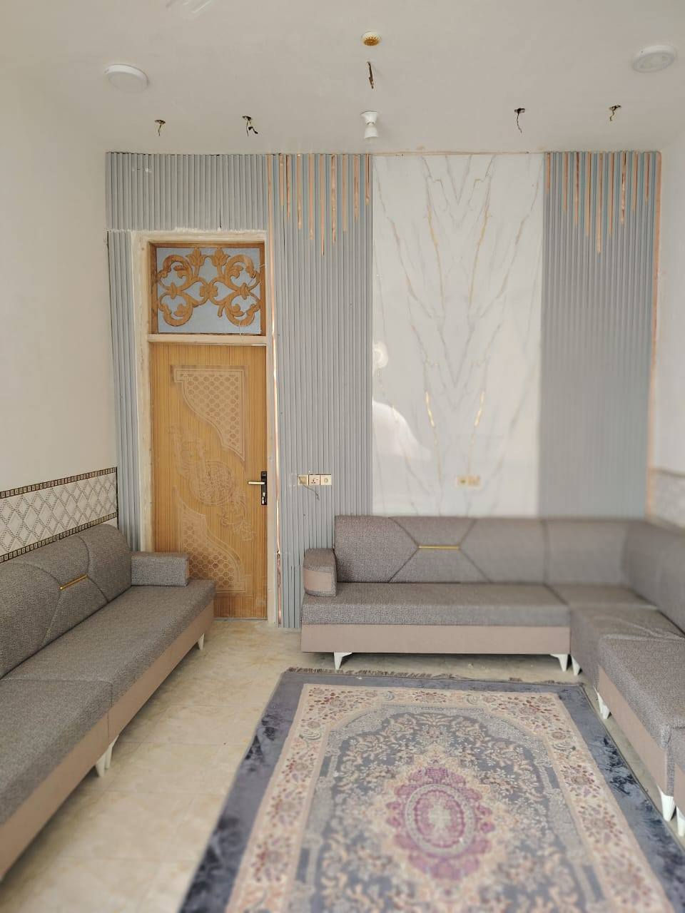 يوجد بيت حديث للبيع
طابوا زراعي السعر ٩٠
المساحة 200 

حلة ابي غرق حي ابو اسد 

***********
