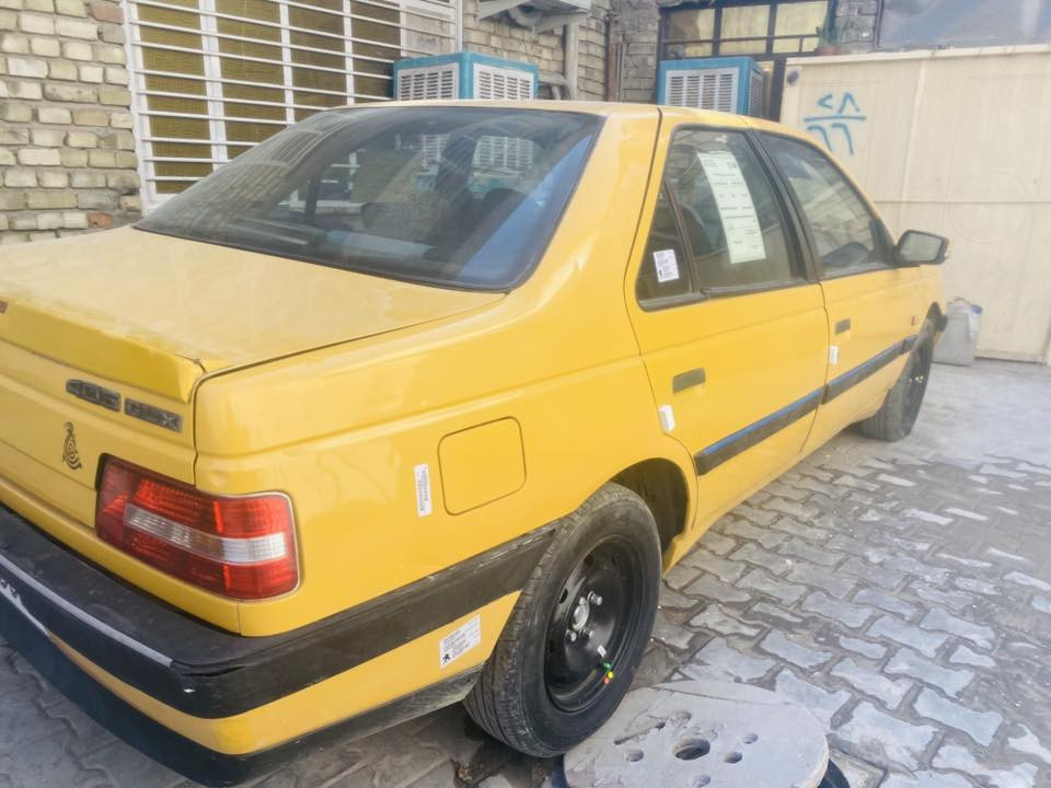 السلام عليكم خوتي الطيبين سياره بيجو جل اكس مديل 2011مكينه لاتبخير كير خير من الله تبريد خير من الله صدر امامي جديد فقط دبل خلفي واكف تم تاير سياره حلوه بيه تلكيطات بل هلال خلفي والباقي سياره كفاله عامه من كلشي هئه مصفره رقم جديد تحويل ثاني يوم يعني كلشي بيه كفاله مكان سياره بلديات شارع امرورالسعر 31وبيه مجال بصيط  رقم الهاتف ***********
