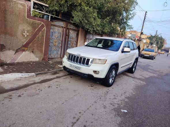 سلام عليكم للبيع جيب شيروكي 2011 سنويه 27 رقم بغداد سياره وارد أمريكي داخله كلين بيه حادث بل عراق باب مبدل خلف السائق و الجاملغ شبر بي صبغ خلف السائق مكينه 6سلندر مكينه 3600شاشه كبيره حساسات خلفيه كير ومكينه مكفولات تبريدها ثلج سياره بسمي تحويلها ثاني يوم
و وين ماتريد وديها افحصها السياره استخدام شخصي
***********
مكلف بنشر رقم صاحب السياره موجود السعر ١٦٠
