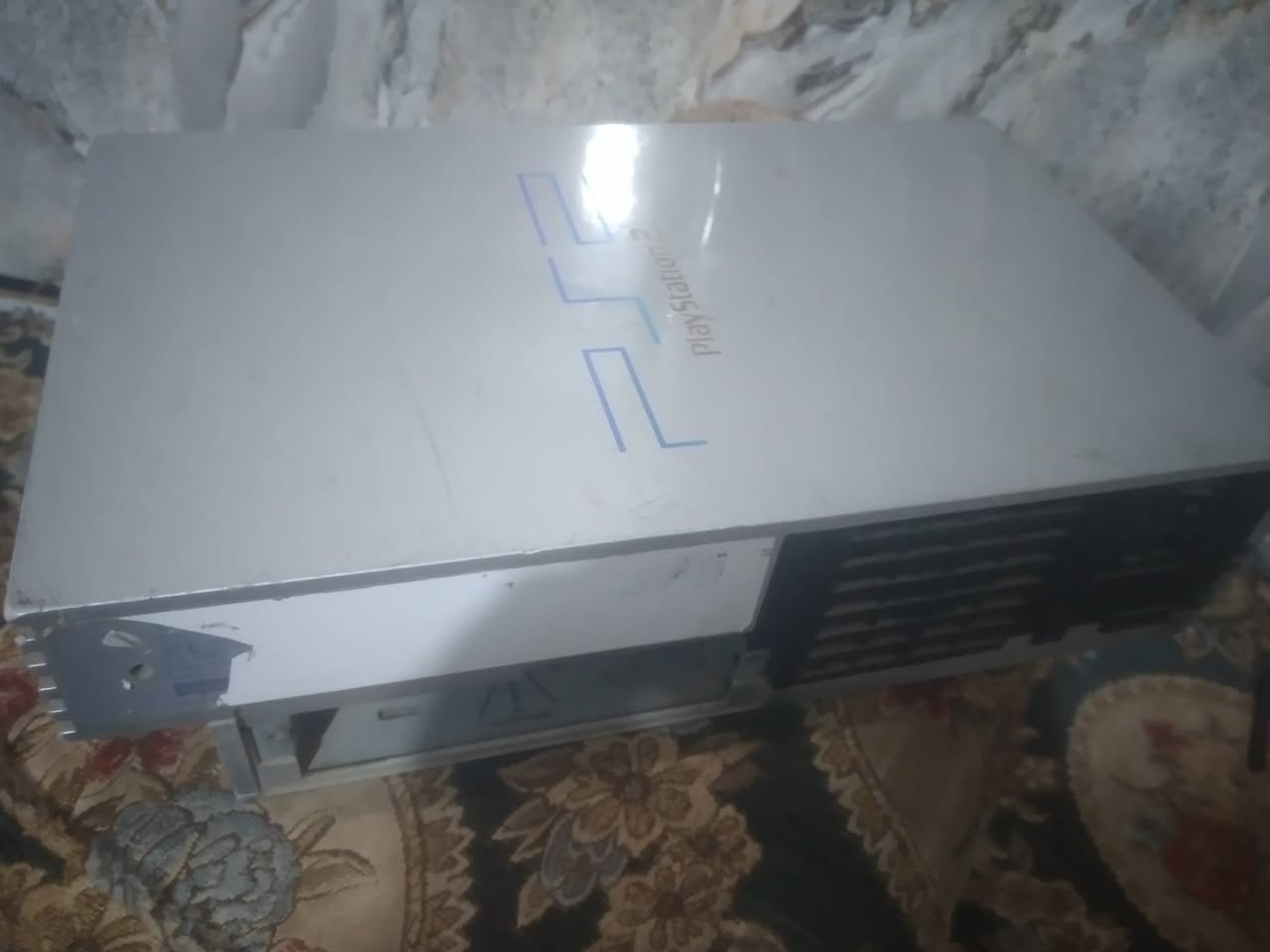 سلام عليكم بليي2لون سلفر شخاطه مال العاب 200لعبه ويمكن أكثر بس غراضه ماموجوده مثل الجوستك والفيش سعره 45وبيه مجال الي يحب يشتري خاص الموشراي لايجي


**إذا كنت صاحب هذا الإعلان وتريد حذفه لأي سبب، رجاءا أرسل رسالة إلى الدعم الفني**