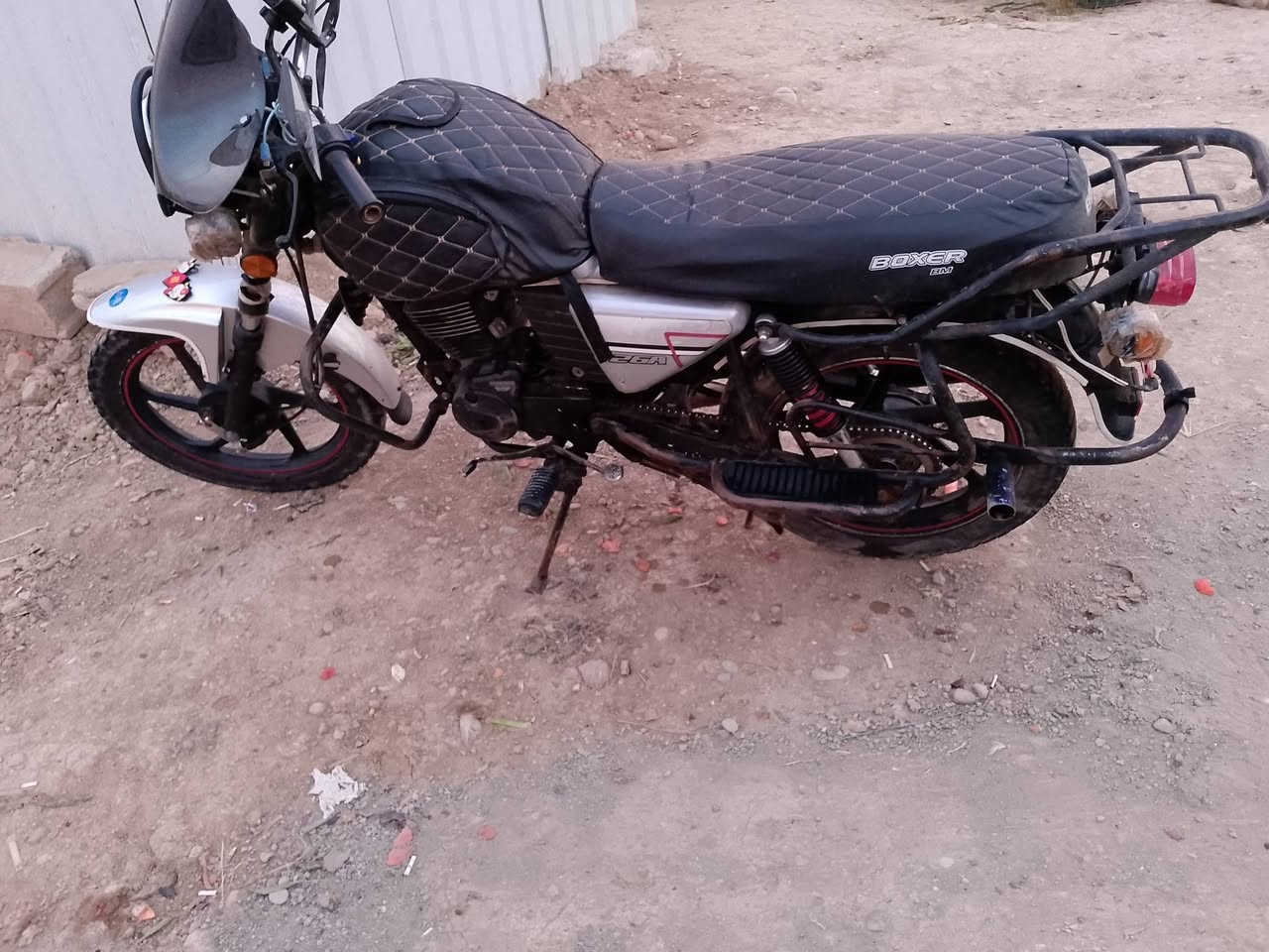 دايوان فحل موديل 20  وراق سحب محرك مكفول اي نقص مابي  كله شغال دلعباس لمنصوريه السعر 900 وبي مجال قليل ***********
