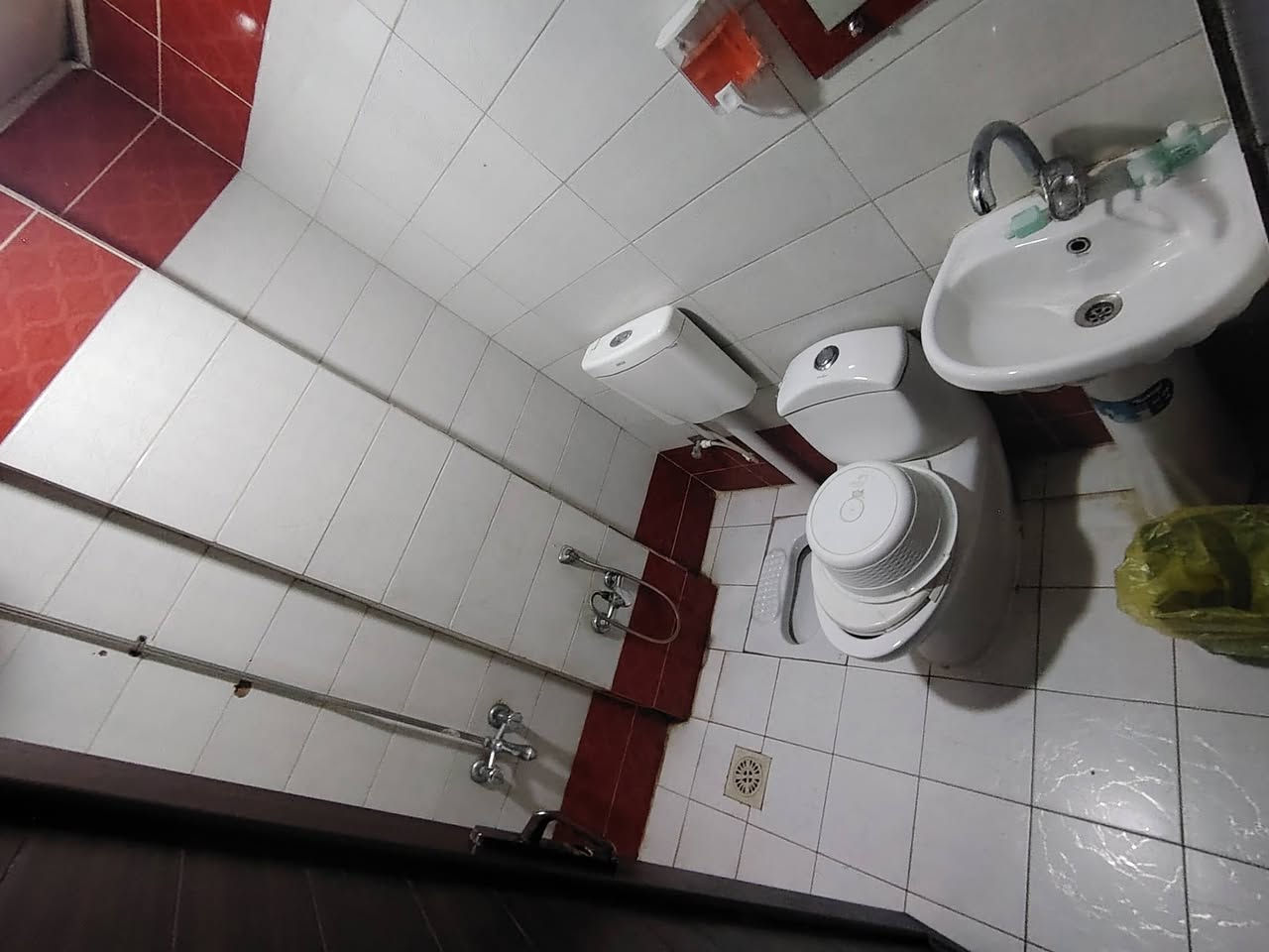 سلام عليكم 
فندق الفرات بشارع القزوينيى خلف المخيم
توجد خدمات شهريه بسعر مناسب جدا 
***********
#كربلاء 

#شارع القزوينيه 
#الكل
