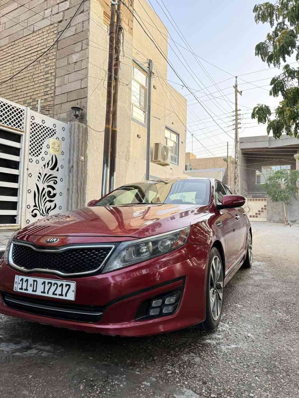 السلام عليكم
كيا اوبتما 2014 شكل ال 2015
وارد امريكي (sx)
بغداد رقم انكليزي الجديد (مميز) 
بأسمي مداور ثاني يوم 
فول مواصفات ماعدا البانوراما
كرسي السايق كهرباء 
اربع بصمات 
الداخل جلد اسود 
دشبول كادنزه 
شفتات 
لد امامي خلفي 
زنون 
بلاجكتور بقلاوه 
ثلاجه بالجكمجه
كامره خلفيه
تبريد خلفي
الكاعيه مغلفها جلد 

محركها 2400 gdi
ضربتها جاملغ وبنيد وبيه قطع رش بسبب اللون كلير 
صور السونار مرفقه بالمنشور 

سعرها  100 وبيها مجال 
مكاني نجف رقم الهاتف ***********
