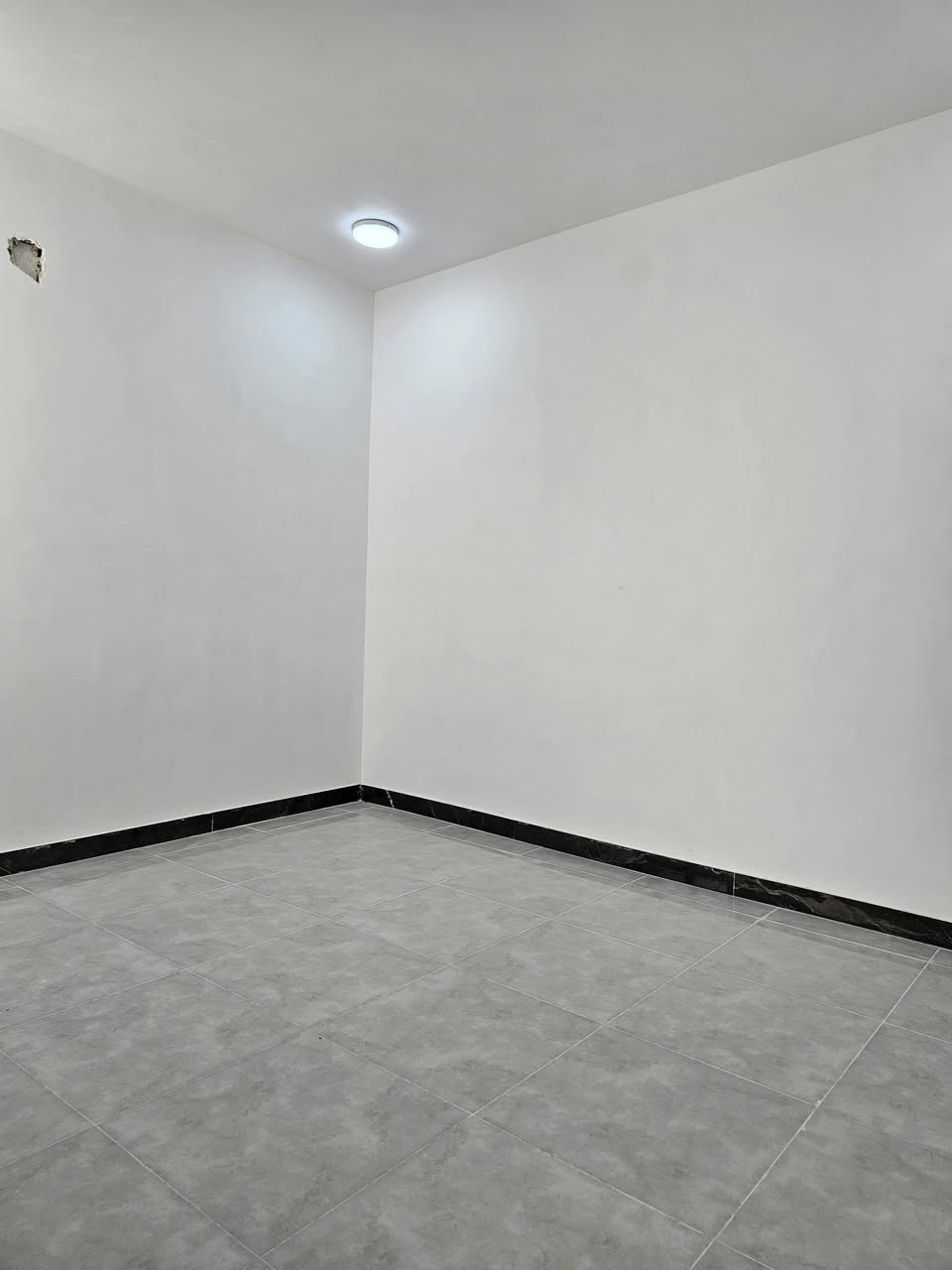 بيت للبيع في حي الوفاء المساحه 50 متر طابقين بناء درجه اولى على ساحه قريب السايدين الجزيره للاستفسار/***********
