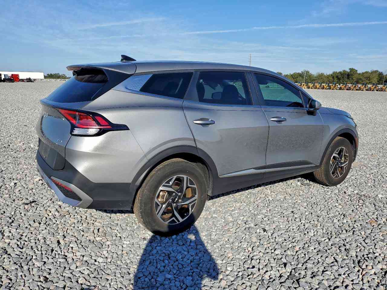 كيا سبورتج موديل2024
السعر155$(مصلح)واصل للميناء للطلب والاستفسار يرجى التواصل عبر الرقم الآتي باسم الدكتور حسن 
***********
