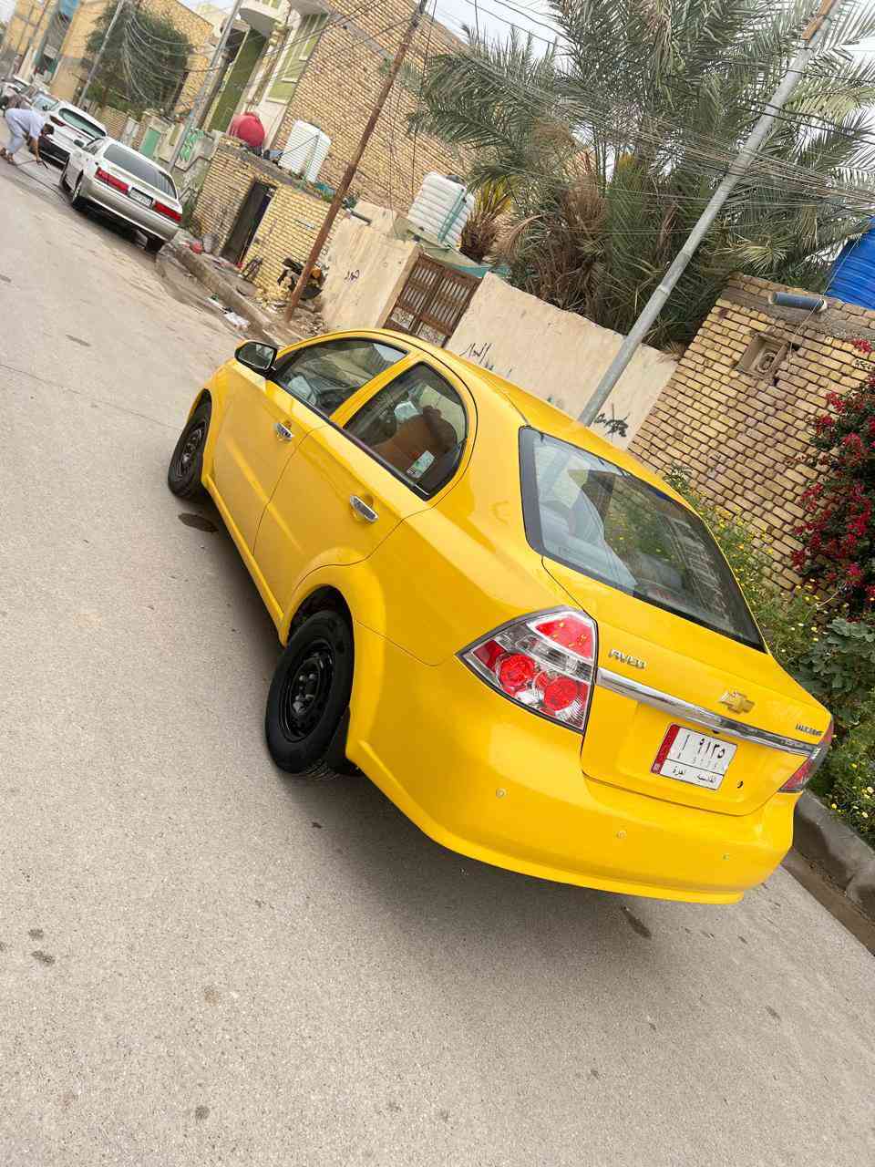 سلام عليكم سياره افيو 2009السياره جاهزه اي نقص ما بيه مكفوله ضربه وكصه ونقل حداده كير ومحرك جدد  كهربايات كله شقاله شاشه كامره  تخم تاير كير ومحرك جدد السعر 48وبيه مجال الرقم ***********
