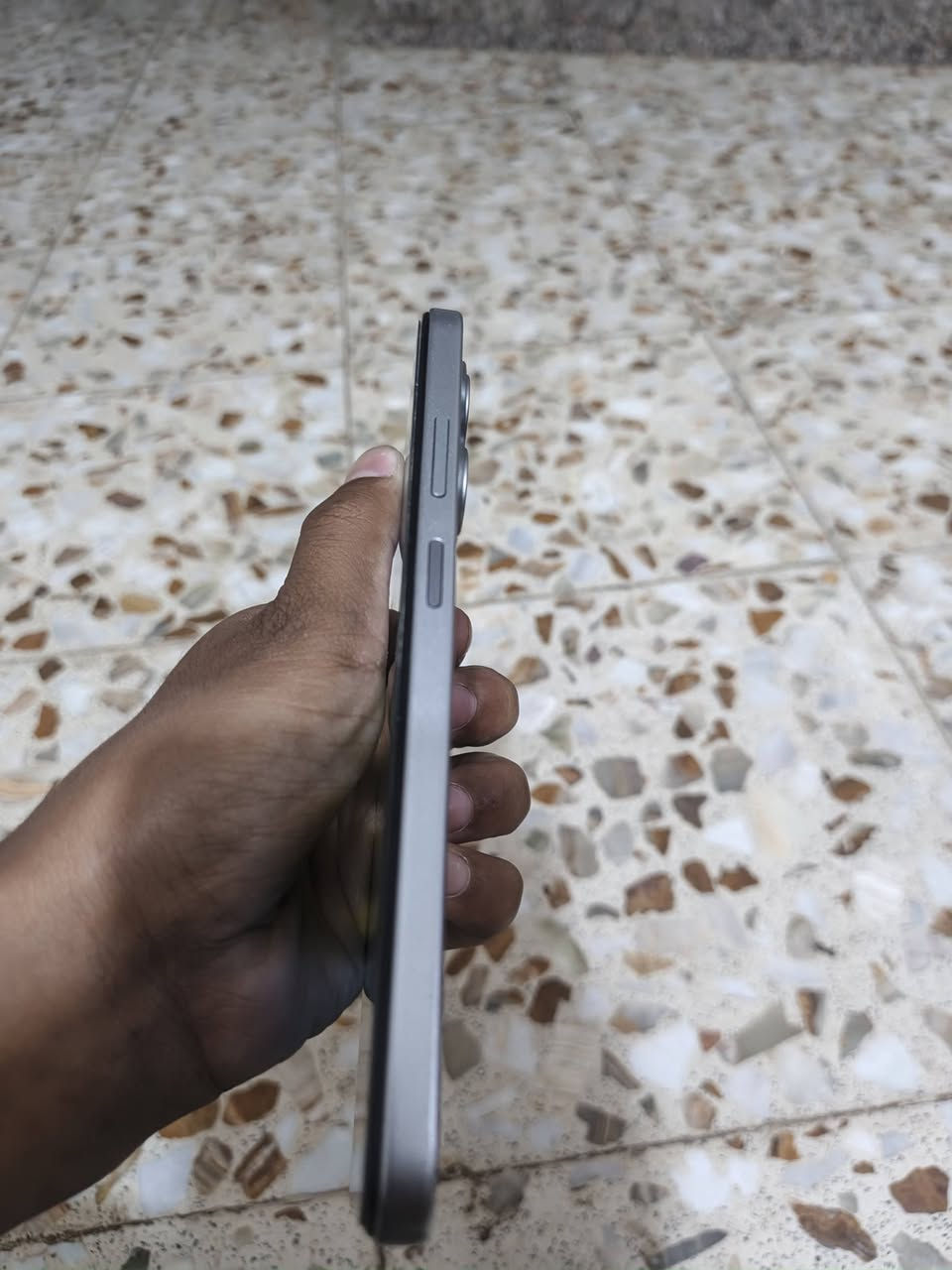 السلام عليكم جهاز البيع اب 150وبي مجال قليا حسب الجي الجهاز مكفول من الكفر الكفر الرقم***********
