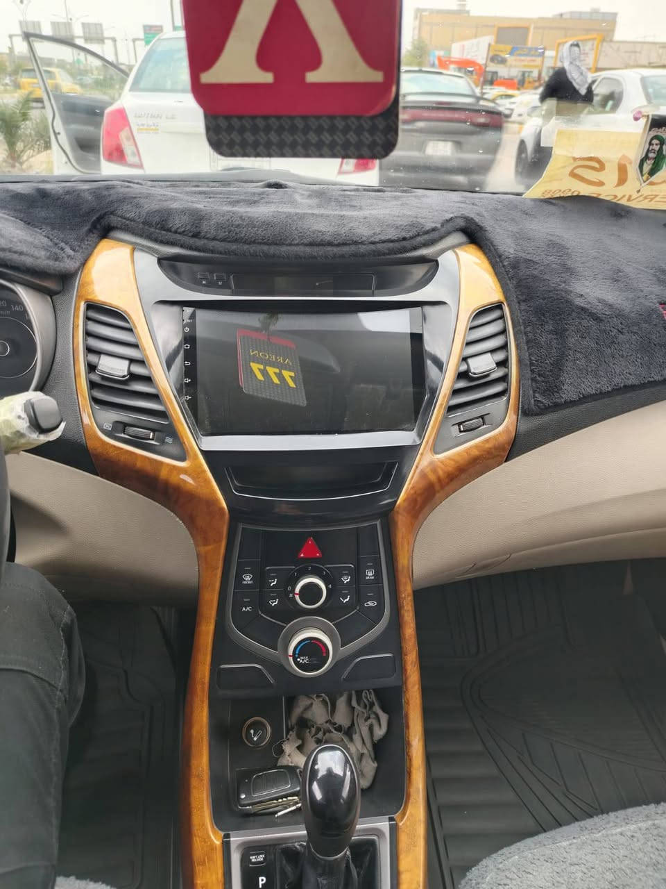 سلام عليكم سياره الانترى للبيع وراد خليجي مكينه 1800 مديل 2015  سونار موجود بل صور سعر 125وبيه مجال بسيط مكان ناصريه مركز لستفسار من رقم ***********
