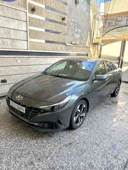 للبيع 

النترا 2023 وارد كندي 
مرقم بغداد انكليزي بأسمي تحويل ثاني يوم

حادثها بارد ربع الباب سايق وشوية من جاملغ فقط 
وطلع بيها كلير قطعتين بنيد وباب الايمن بدون حادث 
وبدون فتح ولا تبديل 
موجود سونار مرفق بالمنشور

فول موصفات لمتدد 1/1 
-بصمة تشغل عن بعد 
-فاتحه سقف 
-شاشة دجتال متصله 
-لد خلفي متصل 
-ويل كب 17 مميز
-اشاير بالمري
-دواخل بيجي جلد 
-انارة داخلية متغيرة 7 الوان 
-سايد بريك كهرباء 
-اتو هولد 
-ثلاث انضمة قيادة 
-فول تحكم سيرن
- رادار تحديد مسار
-رادار تحذير نقطة العمياء
-رادار قيادة شبة ذاتية 
-كامرة خلفية 
-محرك 2000 دوش 
-حاملة اكواب 
- ماشية 29 الف فقط
-لايت زنون 
-شاشة تبريد مناخ منفصل 
- شحن هاتف لاسلكي
وبعد بيها هــواي موصفات

السيارة جديد اسبيرها والجك مانازلات
مكانها بغداد
السعر : 168$ ورقة 
الاتصال☎️ ‭0770 963 3108‬
