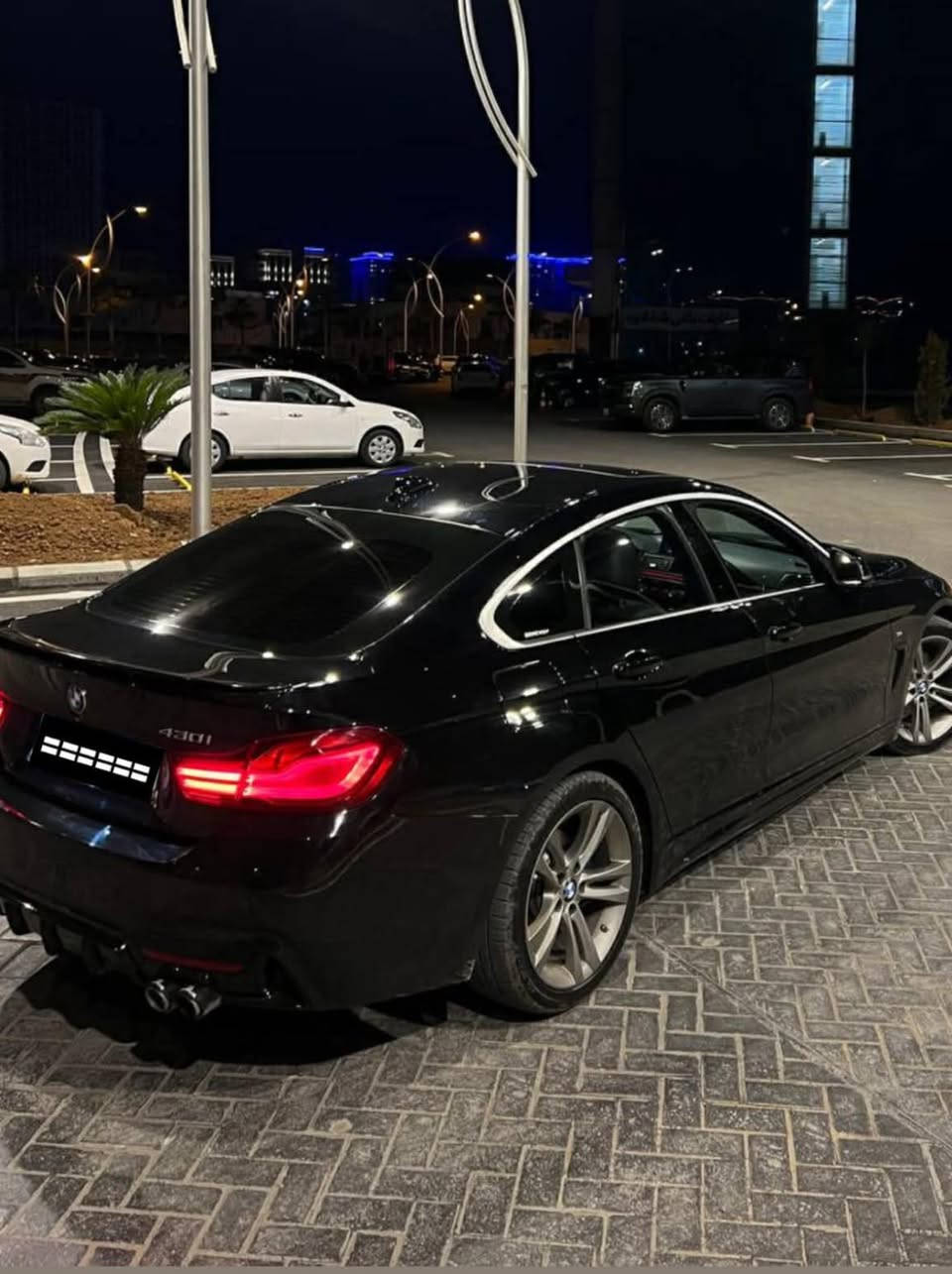 Bmw 430i  2020
کامل قەلبی کرایتە M پاکێچ
لەیتەکانی گۆراوە بۆ لێیزەری شکل نوێ
سەیارەکە بەرمەجەیە downpipe/stage1/popbang
مەکینەو گێر بەشەرت یەک دینار مەسروفی تێدا نیە
سەیارەکە ئێراباگەکانی سیستەمە 
٥ پارجەی هەیە ٣ بەس بەخی ئەمریکایە ٢ دەعمە بێ ناو گرتن حادیسەکە زۆر خاوێنە
کوشینی سەیاقو سەکن کرەبایوو گەرمیە سوکانی گەرمیە رادار خەتی جادە شاشە گەورە ماوس گەورە 
تا بڵێی خاوێنوو جوانە سەیارەکە نرخی 205 وەرەقەو مەعامەلەکی برایەنە رقم تلفون ***********
