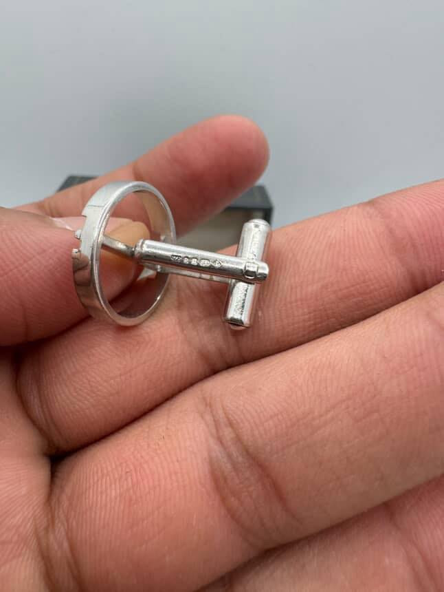 ماركة دنهل فنتج
فضةغير مستخدم بالعلبة 
السعر 100 مع التوصيل


**إذا كنت صاحب هذا الإعلان وتريد حذفه لأي سبب، رجاءا أرسل رسالة إلى الدعم الفني**