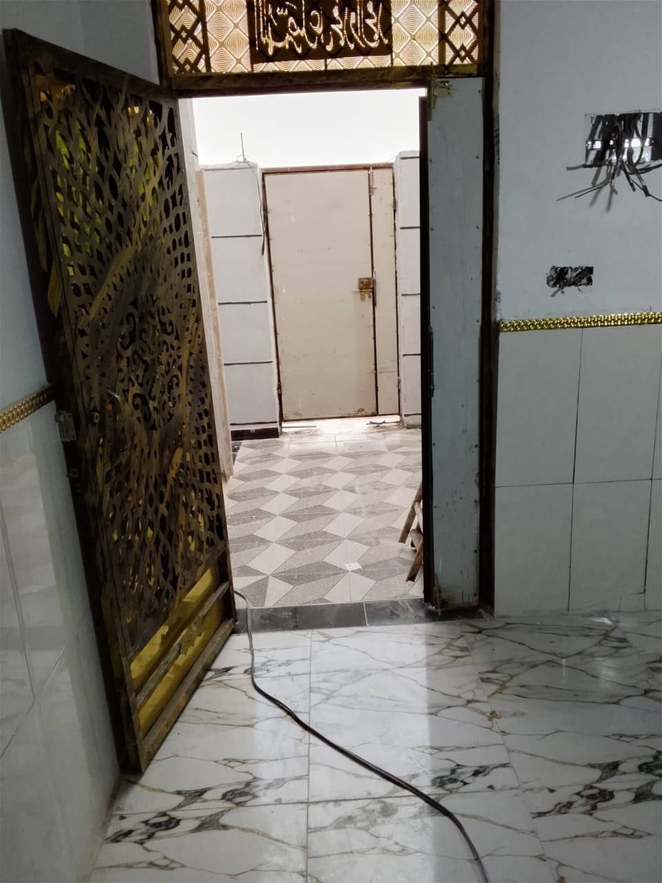 فرصة ذهبية ما تتكرر
📍 أبو كوصره / شارع الرحمن
🔹 المساحة: 100 متر
🔹 الطابو: وقف سني مسجل
🛏️ يتكون من:
غرفتين نوم
ديوان
صالة
مطبخ
صحيات
✨ البيت كله سيراميك ومرتب كلش
🏗️ بيت مفول من كلشي
🔹 سقف سندويج بنل
🔹 ما يحتاج أي شي
👉 تعال واكعد مباشرة
💰 السعر: 36 مليون
✋ وبي مجال بسيط للجادين
⚠️ ماكو بيت بهيج سعر وبهيج مواصفات
📞 للاتصال والاستفسار
***********
