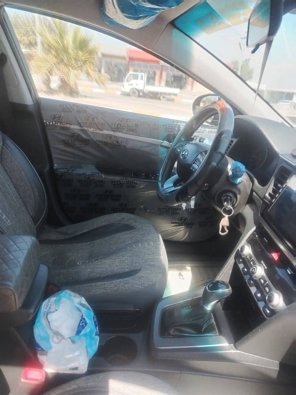 لنتره موديل 2020رقم بغداد محرك الفين مكفوله كفاله عامه محرك كير مكفولت بلاديه تبريد اتدفيه جاهزه كيروتماتيك تحويل ثاني يوم ماشيه الف173 مكان الأنبار عامريت الفلوجه *********** سعر 130وبيه مجال
