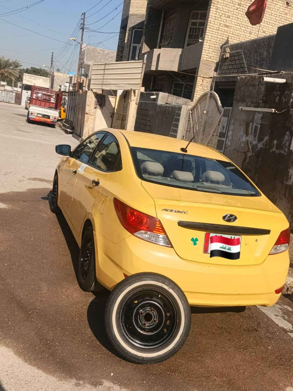 السلام عليكم اكسنت اللبيع موديل 2012 وارد امريكي حادثه بنيد وجاملغ مكينه 1600جي دي اي رقمه بغداد انكليزي سياره جاهزا كير مكينه تبريد تخم تاير جديده مصفره هئيه وغرامات السنويه لل31 المكان بغداد الكماليه السعر$82$وبيهه مجال 
اللانتصال ***********
