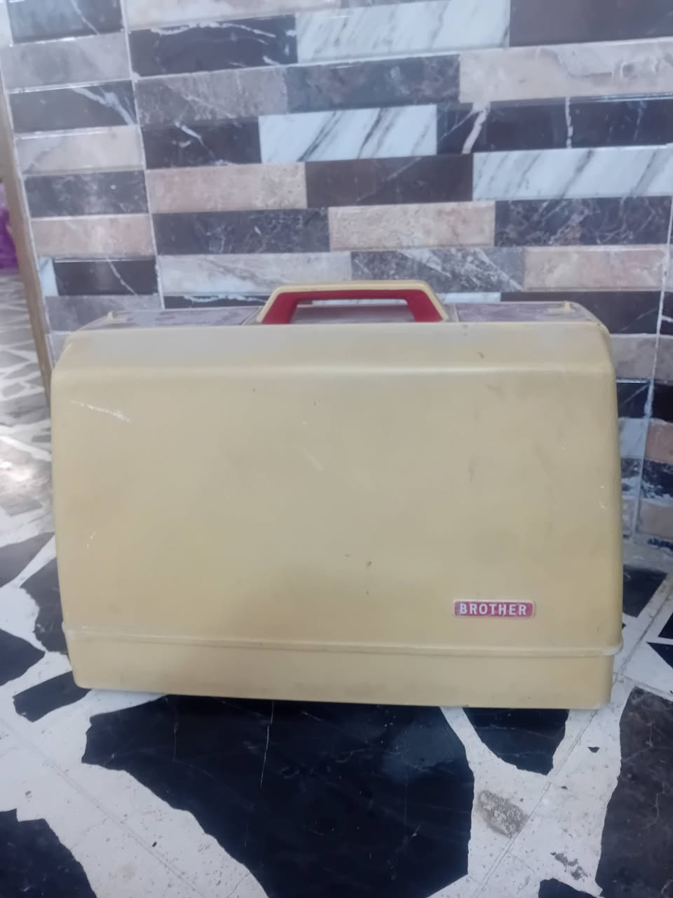 مكينه ابلاذر بأستر الاصليه حيل نظيفه اخت الجديده سعرهه ١٢٥ مكان ابو غريب اكو توصيل بكروه


**إذا كنت صاحب هذا الإعلان وتريد حذفه لأي سبب، رجاءا أرسل رسالة إلى الدعم الفني**
