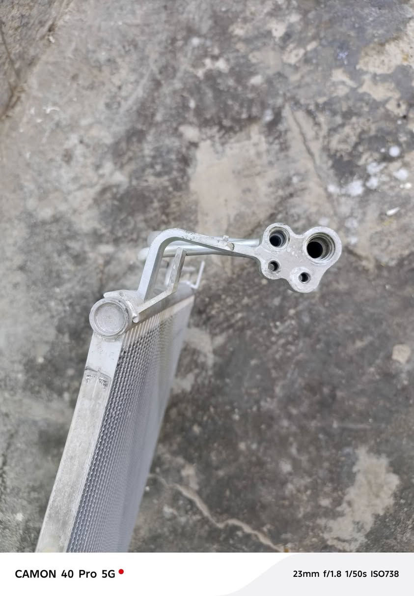 للبيع راديتر تبريد فورتي بعده ب الباكيت رايده 50 وحافضه رايده 15كلش نضيفه المكان التاجي رقم الموبايل ***********
