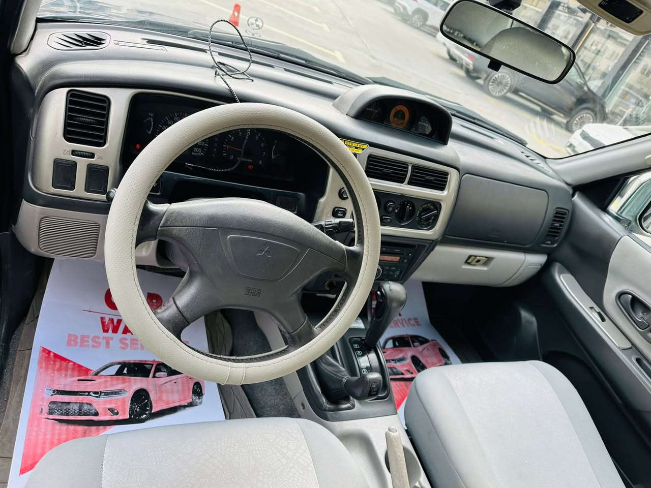 سلام عليكم 
بيع او مراوس حسب القناعه 
باجيرو نتيفيا 2006 
جديده وضع الشركه 
بدون اي نقص مكينه حجم 3000  
مكينه  v6 كير اوتماك  فور ويل كفاله 
تدفئه تبريد شرط 
 سنتر لوك مري كهرباء  تخم تاير باتري جديد صدر خلفي امامي جديد 
خليجي بدون ضرر 
فقط رش قطعتين كلير جالملغ امامي وخلفي 
رقم سنويه جدد  تحول وكاله حاضر 
السعر 95 بغداد العامريه 
***********
