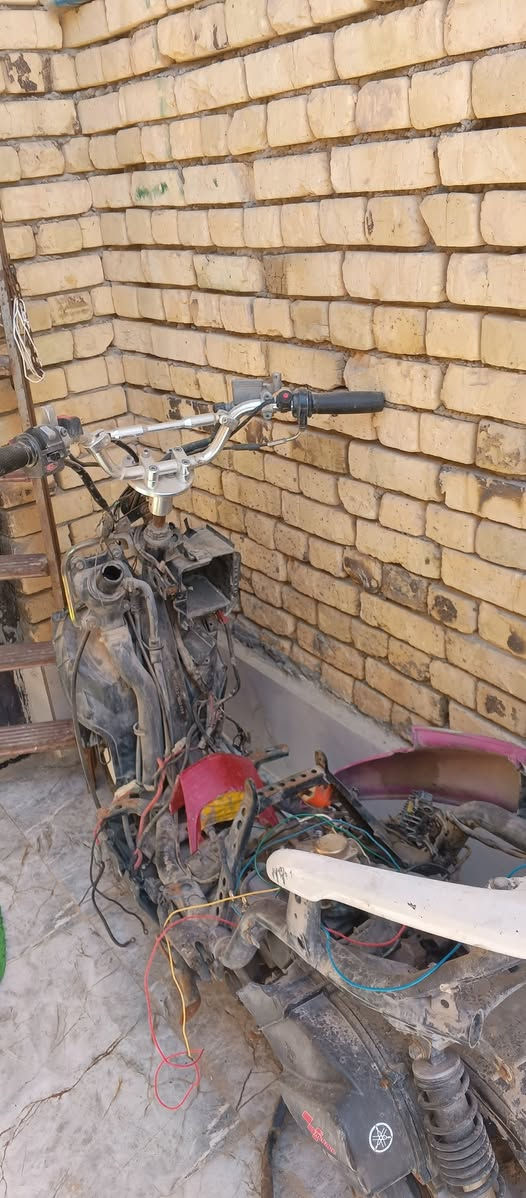 دراجه للبيع كوم حديد شغاله وكفراتها موجوده 
 السعر 200 وابيها مجال 
‏‪***********‬‏
