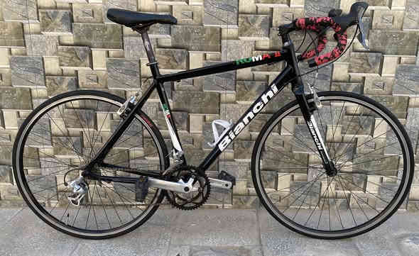 السلام عليكم 
للبيع فقط 
مجموعة بايسكلات ماركات مال باله
عنواني : بغداد الطالبية قرب كلية الادارة والاقتصاد 
بيع فقط اعتذر عن المراوس
سعر القطعه 300 
الرقم للتواصل /***********
