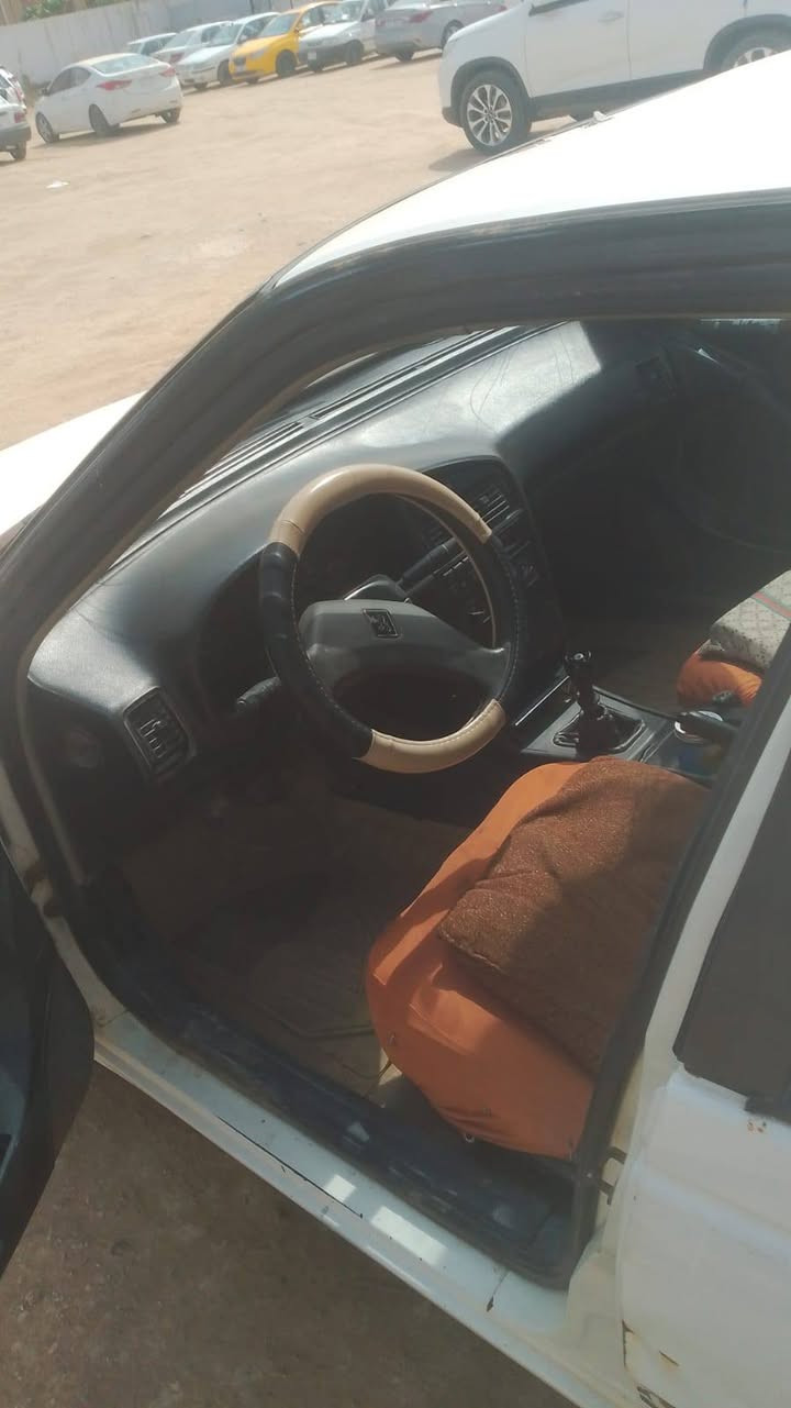 ‏‪***********‬‏
بيجو روى بيضاء اللون موديل 2009 كاسره رنك وصالنصه طاكه رقمها بابل مكان سياره ديوانيه ب 15,وبيها مجال قليل سنويتها لل 2028
