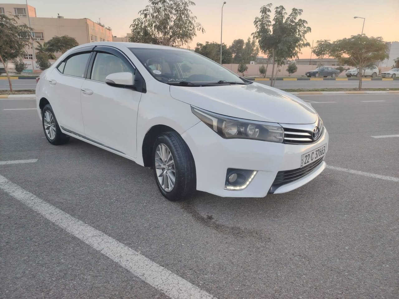 سلام عليكم كورلا موديل 2015 بصمه يدات نيكل صندوق بصمه   مكفوله من دعاميه الى الدعاميه محرك گير مكفول لا مفتوح ولا صرف ولا بخار  محرك 1800 حداديه جديده دوشمة ارضيه وصندوق جلد دوشمة كشنات  5 ويل كب اسبير شركه 4دسكات جديده تحكم استيرن جهتين تخم تايرات جديده ماشيه 124كم حقيقي والسونار بالنشر مكان السياره قضاء كلار محافظة سليمانيه ***********
