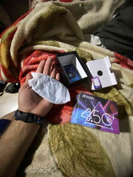 سلام عليكم خوان هذه راوتر للبيع بعده جديده صارله شهر ين عندي اخذته ب ٧٥ الف واريد أبيعه هسه سعره ٦٥  الي يفيده يجي وات ساب ***********
