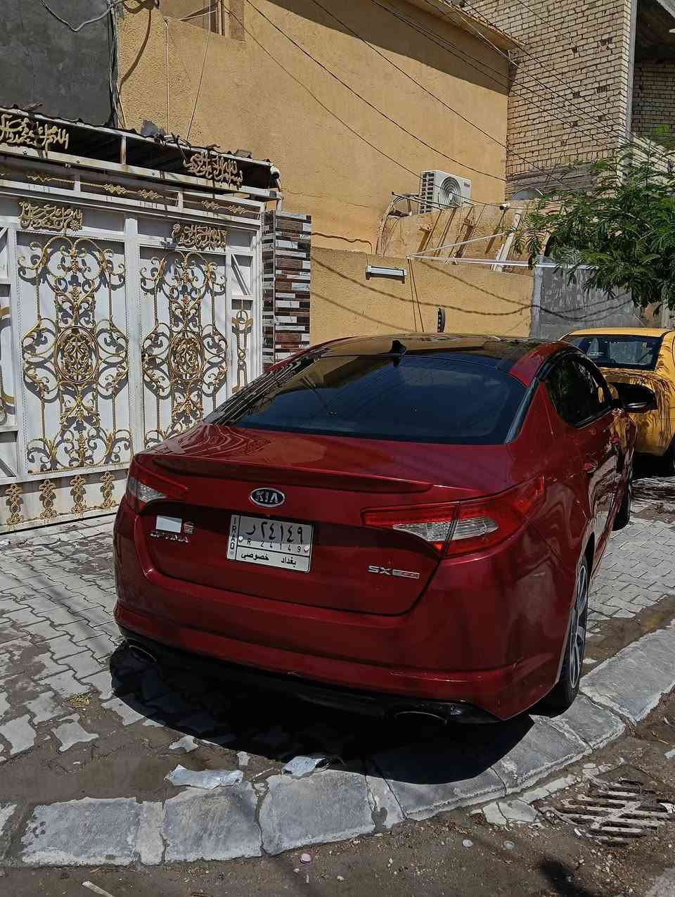 ر سلام عليكم كيه وبتمه 2012 أمريكي مكينه 2000 تيربو فول موصفات بيها أربع قطاع قطعتين كلي وقطعتين صبغ ماشيه 130 الف سعر 97 وبيها مجال
***********
