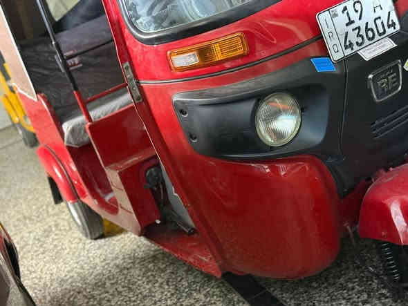 سلام عليكم شباب تكتك 2018 مرقمة رقم كربلاء وسنوية تكتك خير من الله بيهة بس دوس معمرة مكينة تخبل خير من الله العنوان بغداد جسر ديالى سعر 6 وبيهة مجال  ***********
