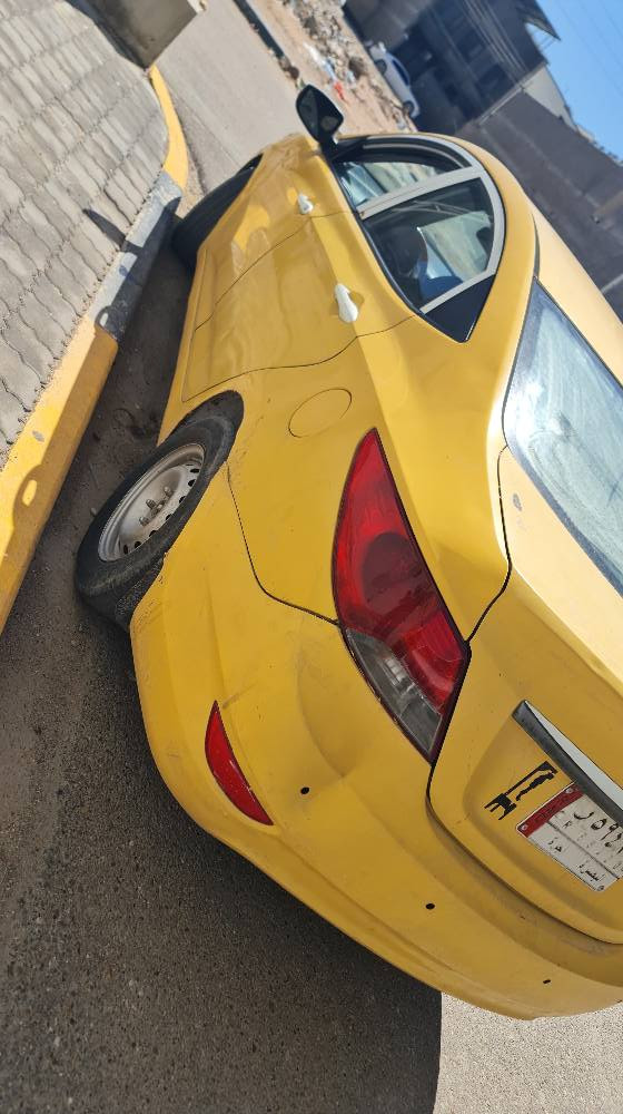 هونداي اكسنت ٢٠١٣ وارد امريكي تكسي مصبوغه عام كير مكينه نعمه من الله  بيه ضربه بل بلحوض الوره ومعدله ولباقي شوف العين رقم بصره تحويل راعيه يريد تحويل سنويه منهيه ٢٩/١١/٢٠٢٥ فول عده الفتحه اشاره بل مرايه حساسات تدفه كشنات تحكمات ستيرن 
تبريد شغال سياره حلوه بس رادله ترتيبات السعر ٦٥ وبيه مجال قليل للستفسار  الاتصال على *********** البصرة, العراق
