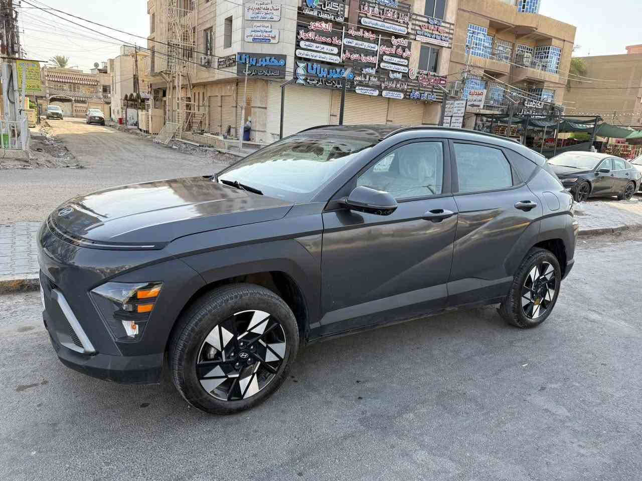 السلام عليكم
كونا 2024
ماشيه 12000 
محرك 2000 
السعر 158 بيها مجال 
***********
