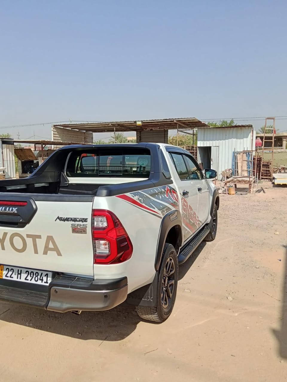 السلام عليكم للبيع تيوتا افنجر موديل ٢٤ رقم أربيل ماشيه ٦٤الف مكفوله كفاله عامه السعر ٤١٥ للستفسار علرقم ***********
