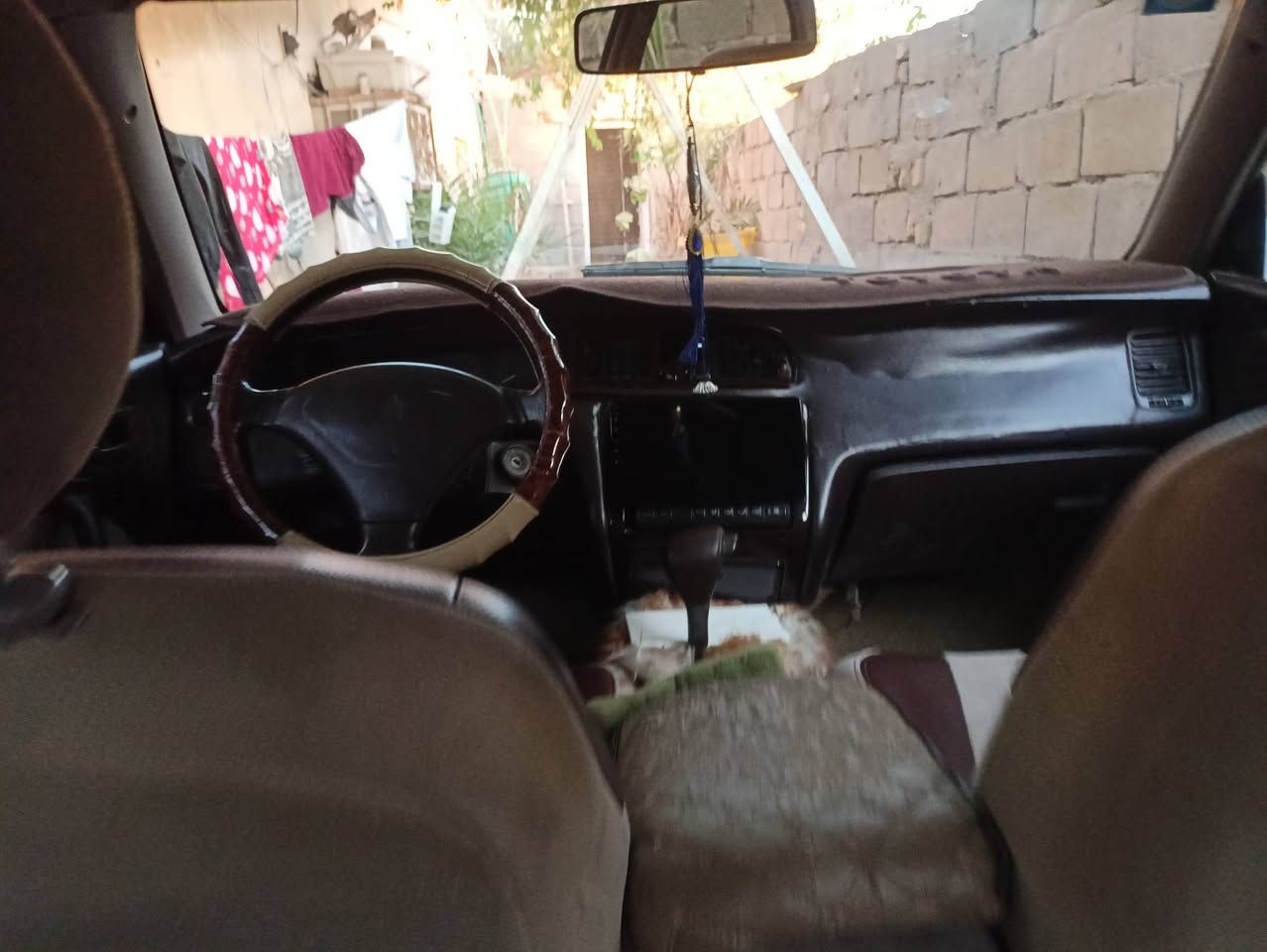 سلام عليكم بطه فصل لبيع بسمي رقم نكليزي  جديد.  كفاله عامه من كص ونقل وصبغ ودعمه كفاله محرك كير جدد ديلكو 2500 جدد. تبريد نقصه جبنه مال كمبريسر  مكان بصره دير رقم ***********  سعر 65 بيها مجال خادم
