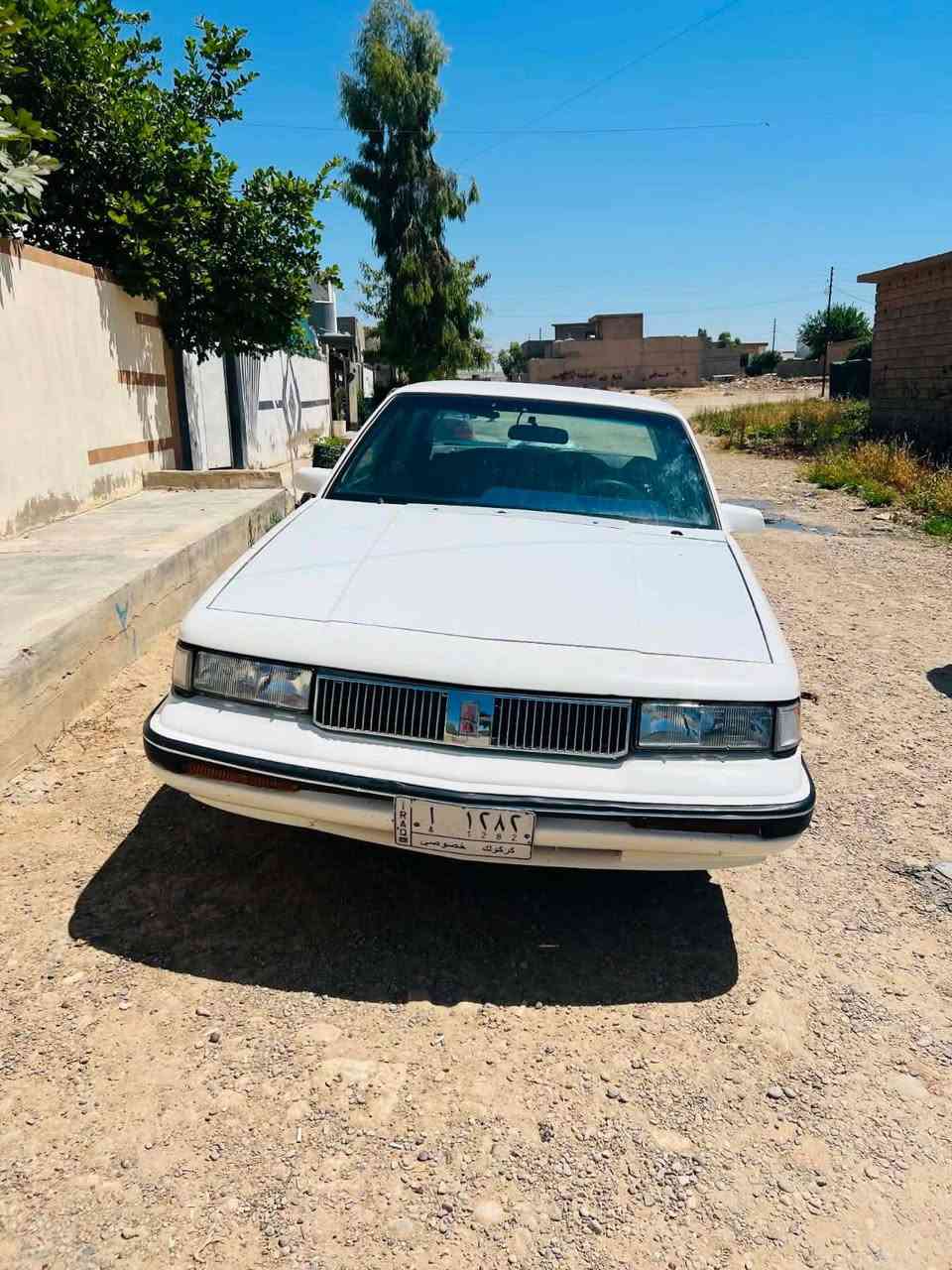 سلام عليكم سياره اولدز مبيل موديل 1990 محرك كيرجديد السياره احلى من الصوره رقم كركوك شرط تحويل وكاله السعر 45‏‪***********‬‏
