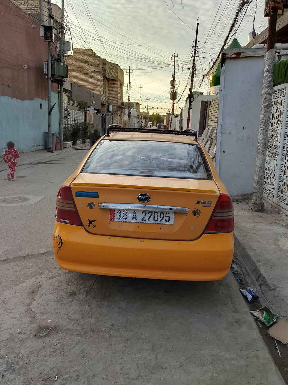 سلام عليكم سياره نيفانن سياره خير من الله كير محرك كورلا لا تبخير لا تنقيص جاهزه بسمي الموديل 11 السعر 32 وبيها مجال الاتصال *********** مكاني بغداد بل بلديات
