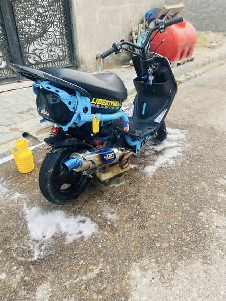 سلام عليكم دراجه ماكس عدله مزوده بوشه 55 سلف هندر كهربائايات كلها شغاله دراجه شلعه ومعدل صاروخ ماتنكض بل شارع طيران مابيه أي نقص للبيع السعر 750 وبيه مجال للشراي مو شراي اطلع كبل 

***********
