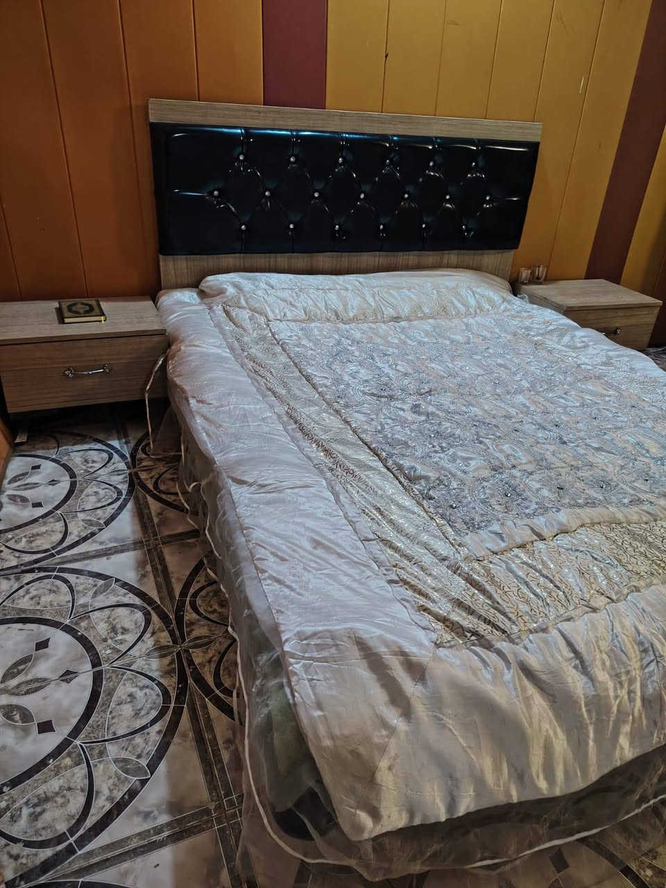 غرفة نوم مستعملة🇹🇷
نضافة80 ٪💯
عدد القطع / 5
نضام / أسلايت 💢 
400🔒
نقل داخل تكريت مجاني🚛


**إذا كنت صاحب هذا الإعلان وتريد حذفه لأي سبب، رجاءا أرسل رسالة إلى الدعم الفني**