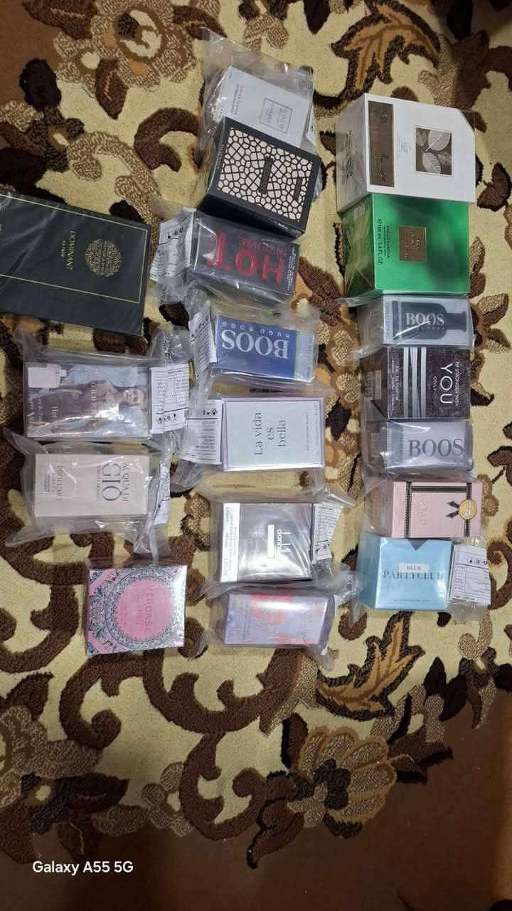 سلام عليكم شباب هاي عطور سعر لواحد اب (8) الف  وثنين بسعر  (15) الف
للتواصل واتساب  ***********
