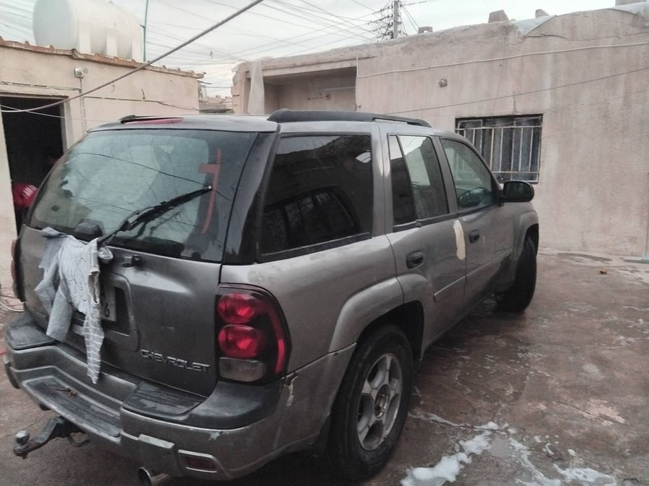 ياالله السلام عليكم سياره بلايزر للبيع موديل ٢٠٠٦ بغداد رقم جديد بأسمي سنوية جديده السياره جاهزه محرك جديد حاويه وارد ياباني تخم تاير جديد صدر جديد الكشر مثل ماموضح بالصوره يرادلها صبغ اثر جراد السعر ٧٠ وبيها مجال مكان السياره بغداد الزعفرانية  ***********
